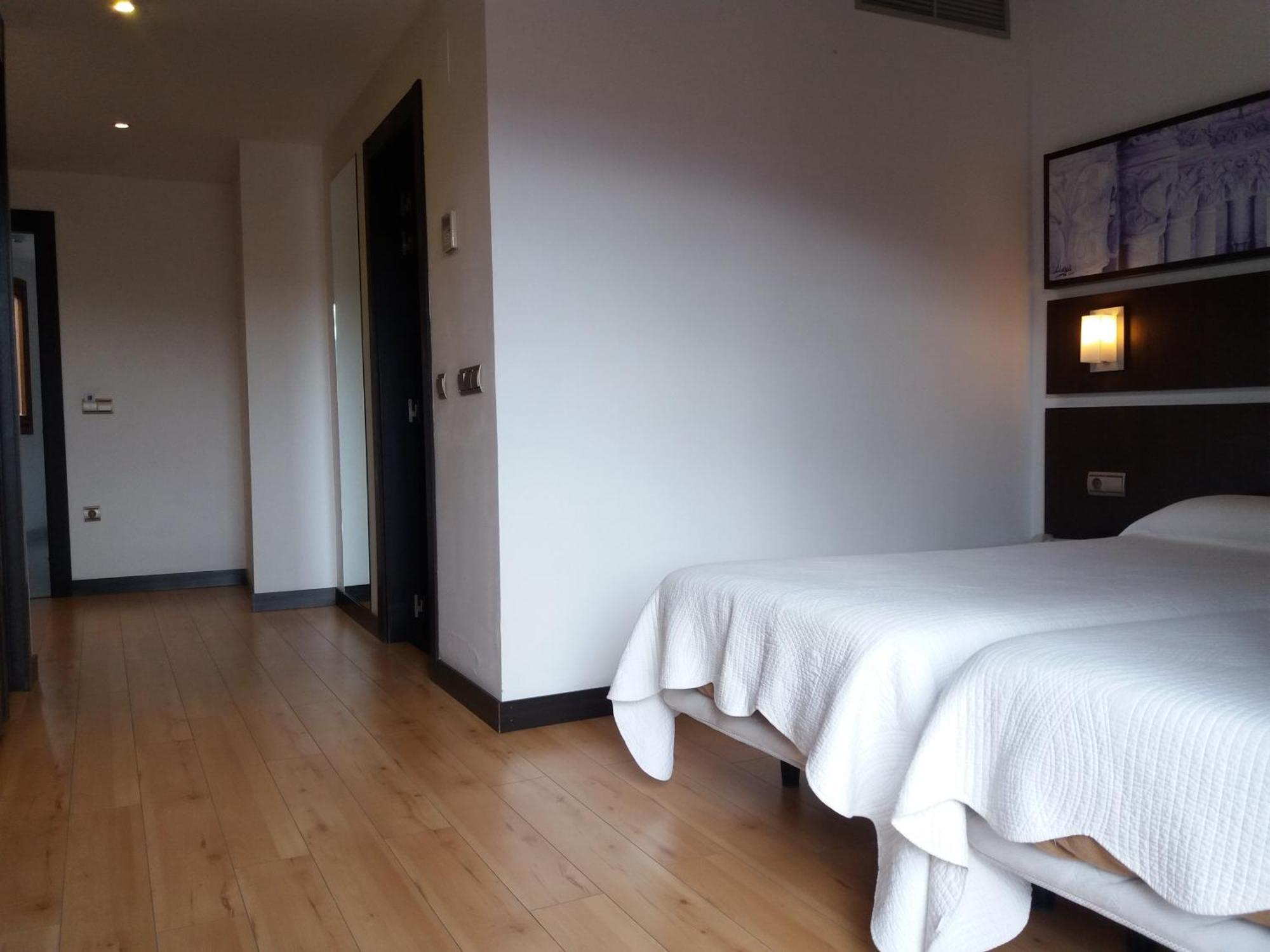 Hotel Rey Sancho Navarrete Quarto foto